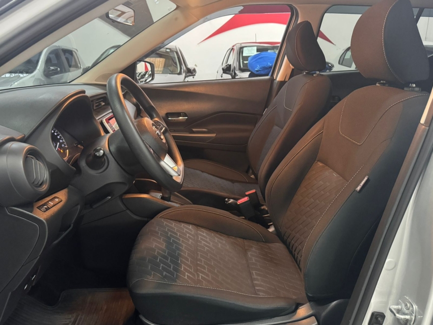 kicks sense 1.6 16v cvt