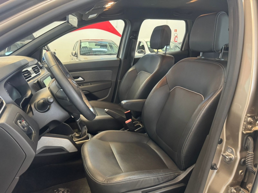 renault duster 1.3 tce flex iconic plus x-tronic 4p automatico 2024