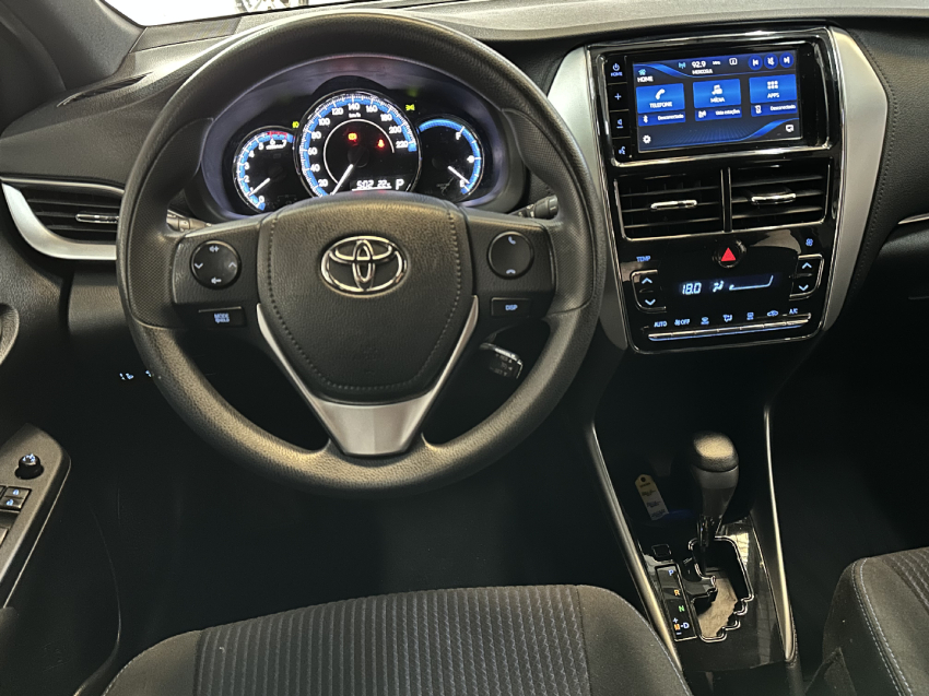 toyota yaris hatch xl plus tech 1.3 16v cvt flex 2018/19