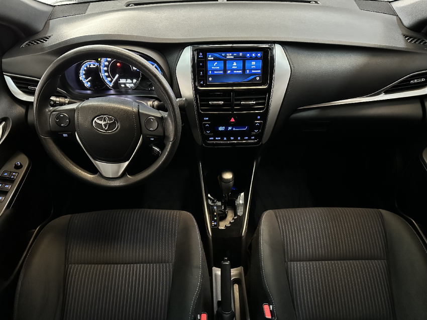 toyota yaris hatch xl plus tech 1.3 16v cvt flex 2018/19