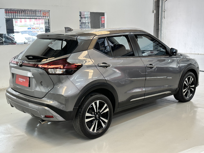 kicks 1.6 exclusive cvt flex automatico 2023/23