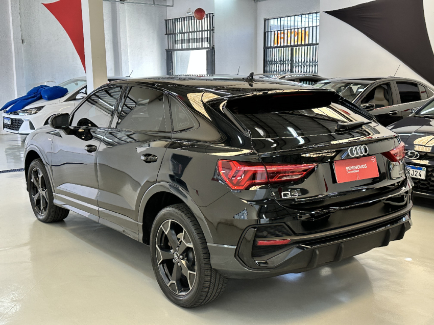 audi q3 sportback performance black nac quattro 2.0 tip gasolina automatico 2022/23
