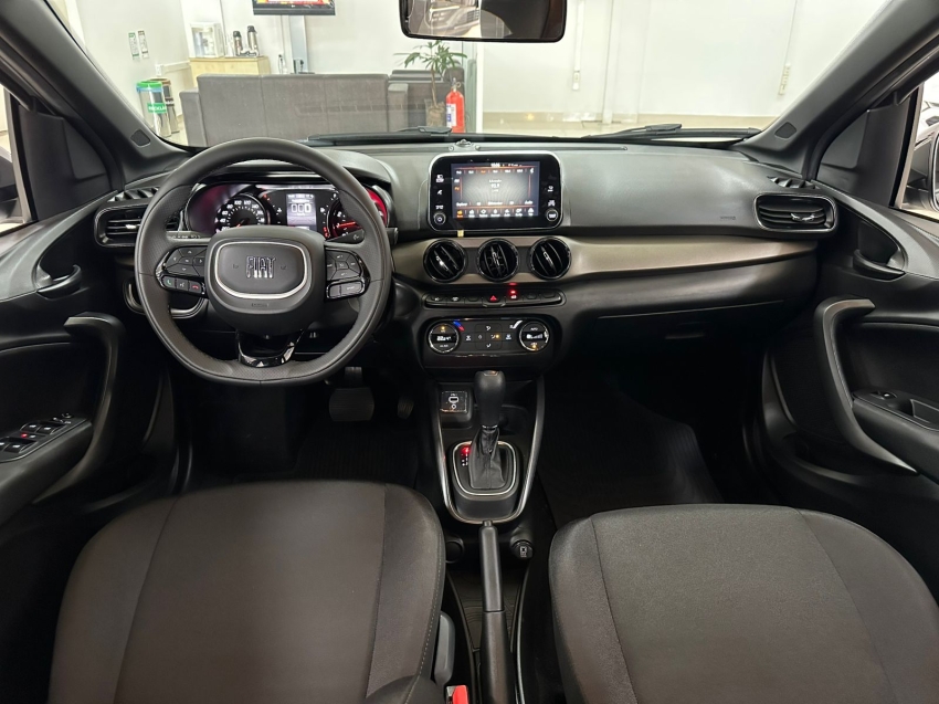 fiat cronos 1.3 flex drive s-design automatico 4p 2025