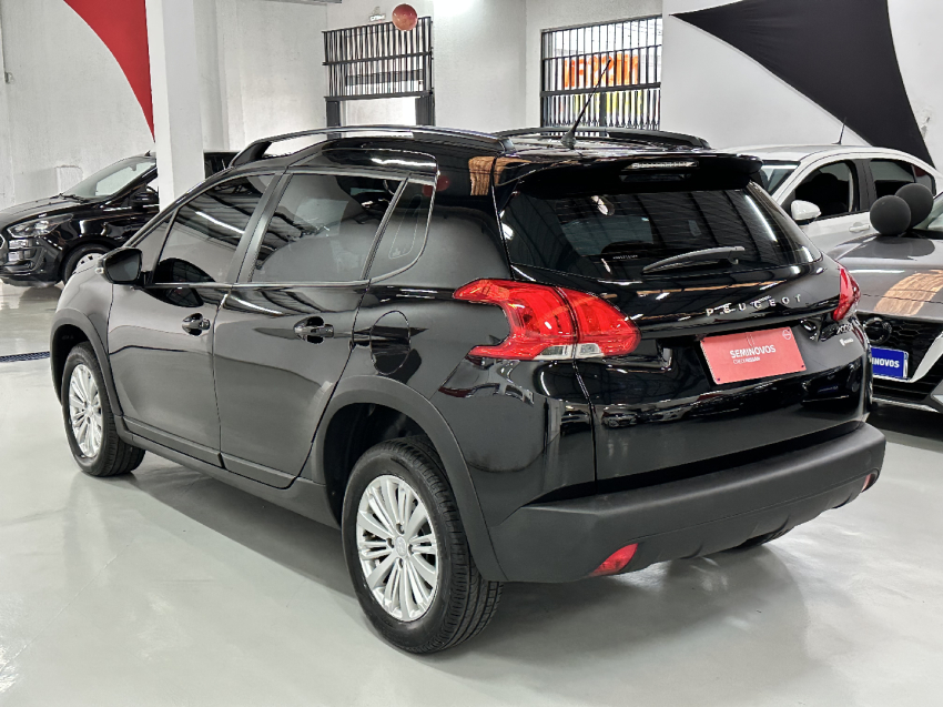 peugeot 2008 flex automatico 2023/24