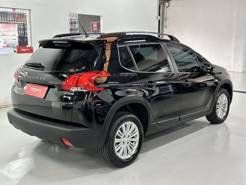 peugeot 2008 flex automatico 2023/24