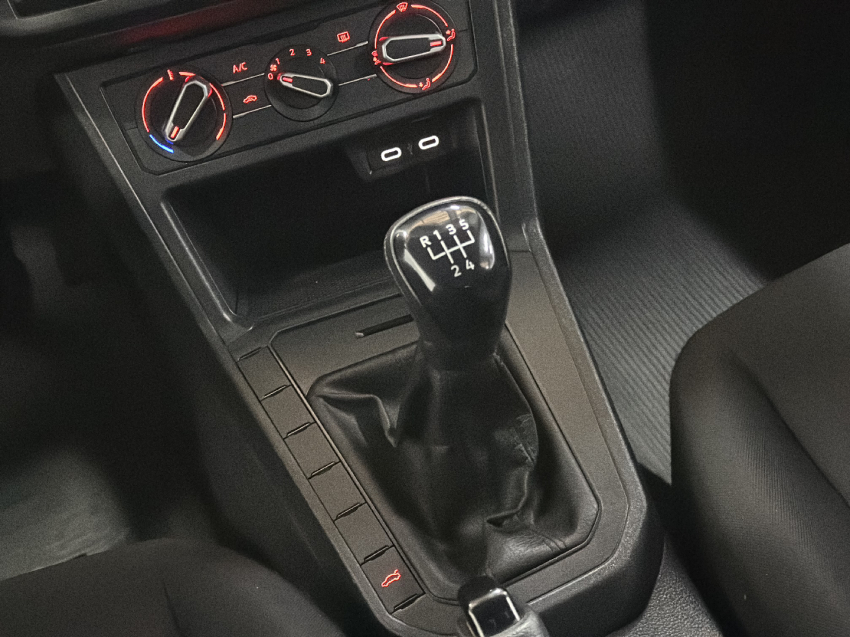 volkswagen polo 1.0 mpi track manual flex 4p 2025