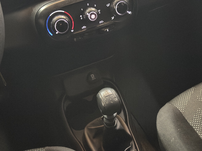 fiat mobi 1.0 evo flex like. manual 4p 202310