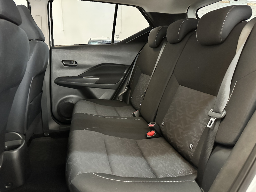 nissan kicks active 1.6 16v cvt flex automatico7