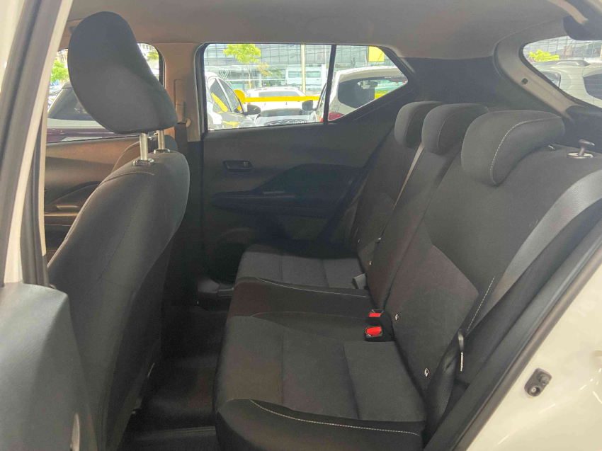 nissan kicks active 1.6 16v cvt flex automatico9