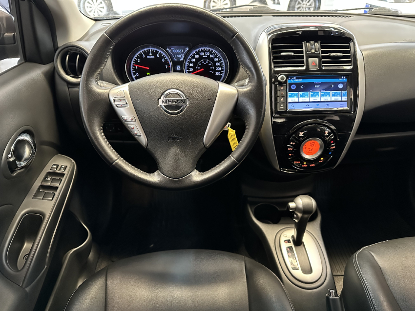 nissan versa 1.6 16v flexstart sl 4p xtronic flex automatico 202010