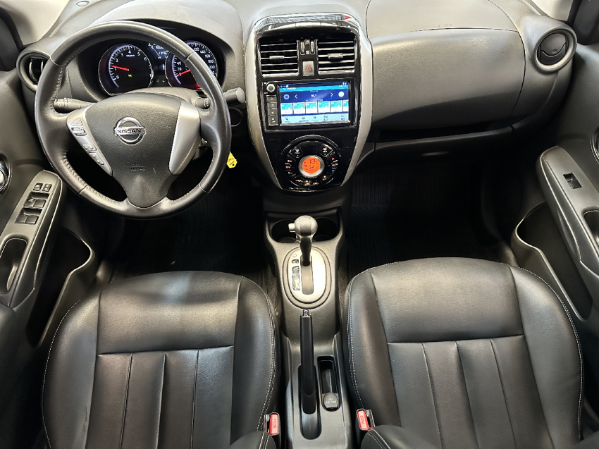 nissan versa 1.6 16v flexstart sl 4p xtronic flex automatico 20208