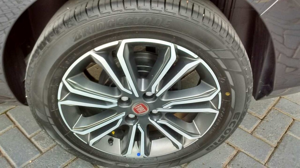 fiat cronos 1.8 e.torq flex precision at6 4p automatico 201915