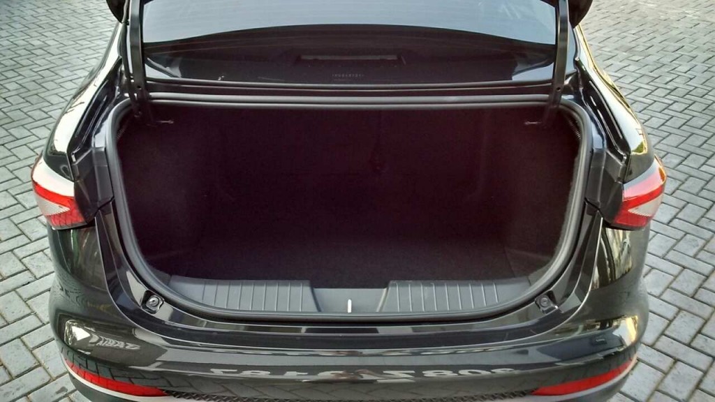 fiat cronos 1.8 e.torq flex precision at6 4p automatico 20198