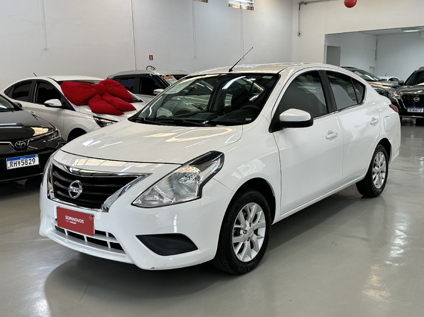 nissan versa 1.6 16v flex s 4p manual 20172