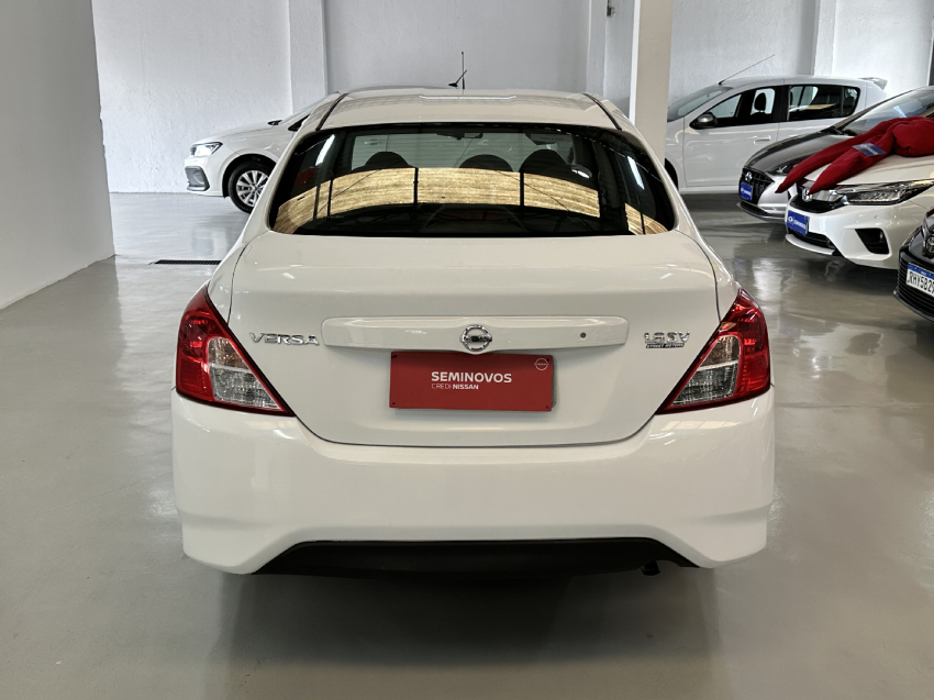 nissan versa 1.6 16v flex s 4p manual 20174