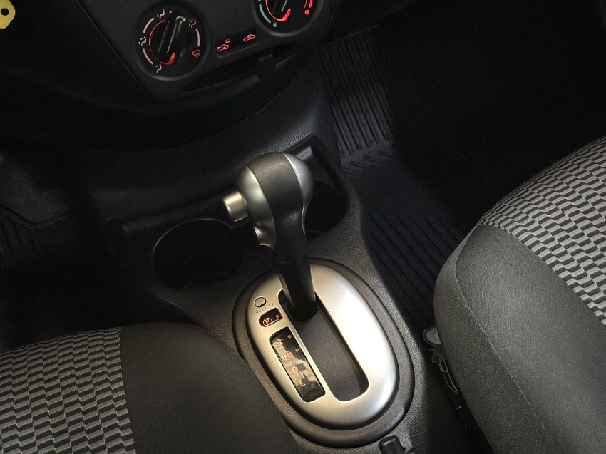 nissan versa 1.6 16v flexstart v-drive special edition xtronic flex 4p automatico 20219