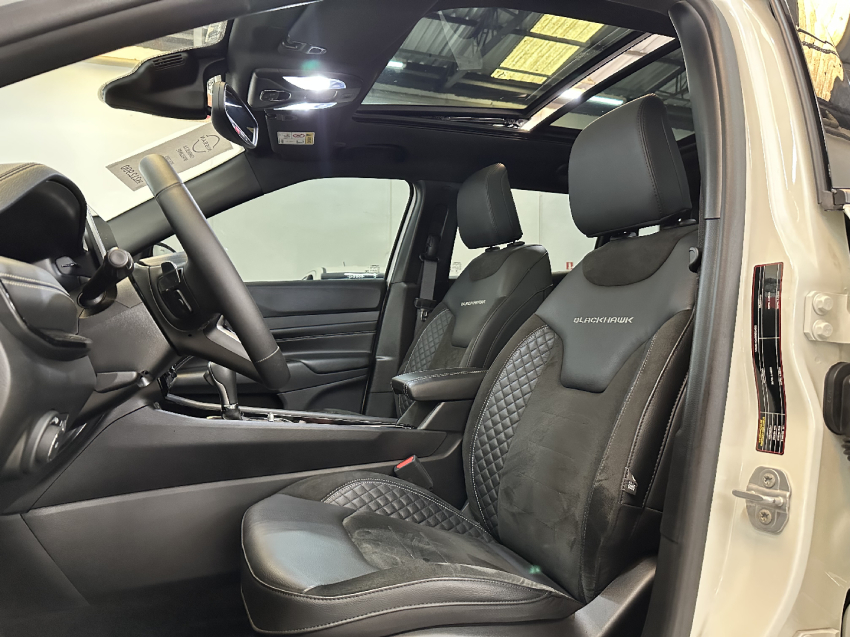 jeep compass  blackhawk 4x4 2.0 hurricane atgasolina automatico 2024/257