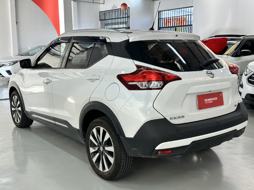 nissan kicks 1.6 16v flexstart sl 4p xtronic flex automatico 20173