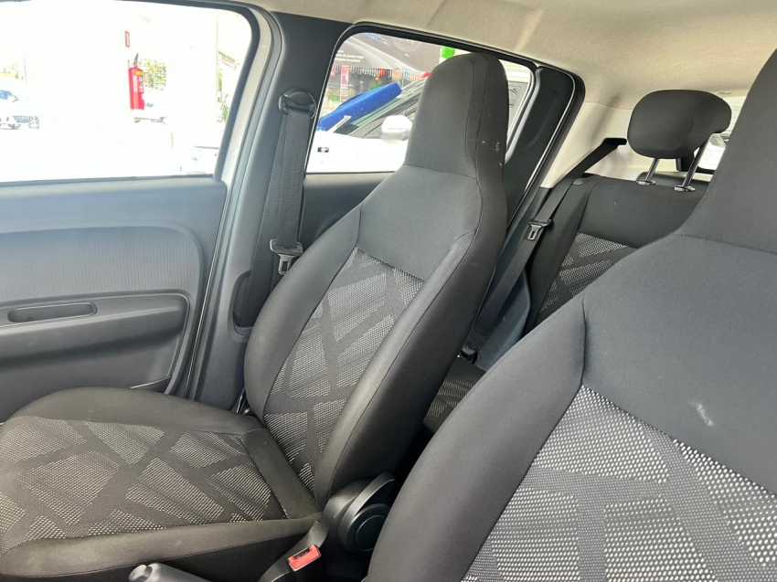 fiat mobi 1.0 evo flex like. manual 4p 202311