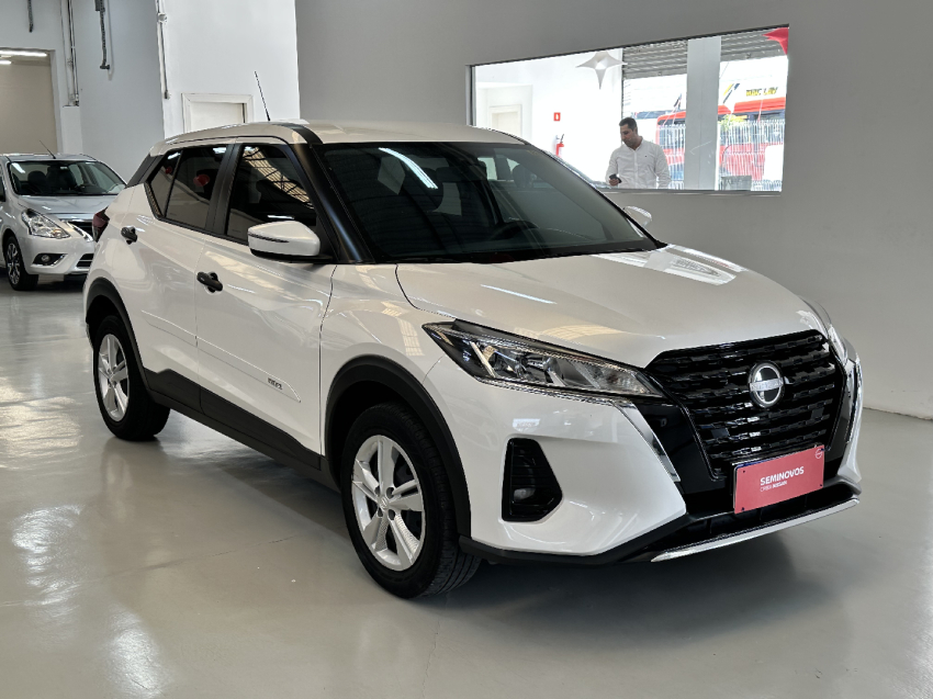 nissan kicks  active 1.6 16v cvt flex automatico 2024/24