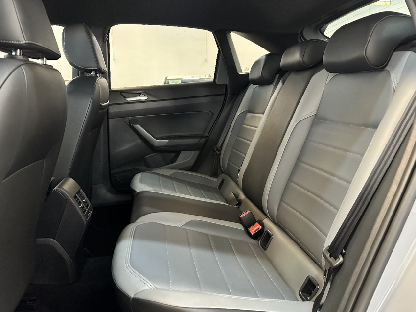 volkswagen nivus 1.0 200 tsi total flex highline automatico 4p 20246