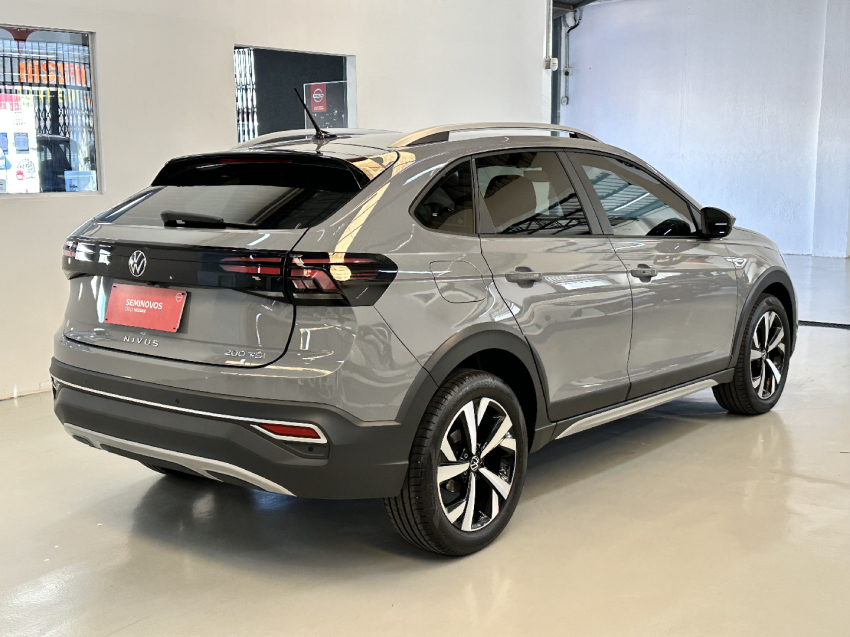 volkswagen nivus 1.0 200 tsi total flex highline automatico 4p 20245