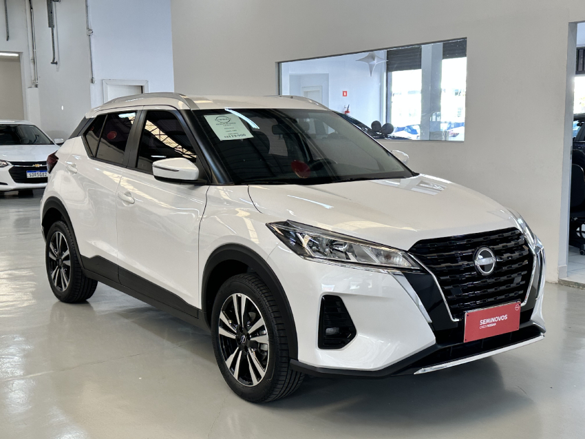nissan kicks play 1.6 16v flexstart sense xtronic flex 4p automatico 2025