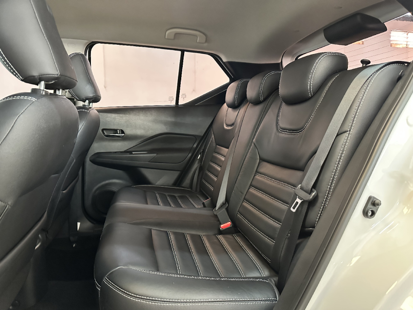 nissan kicks play 1.6 16v flexstart sense xtronic flex 4p automatico 20256