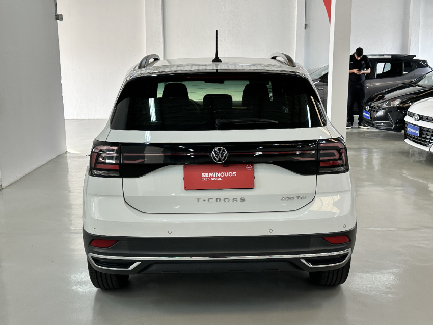 volkswagen t-cross 1.0 200 tsi total flex comfortline automatico 4p 20224