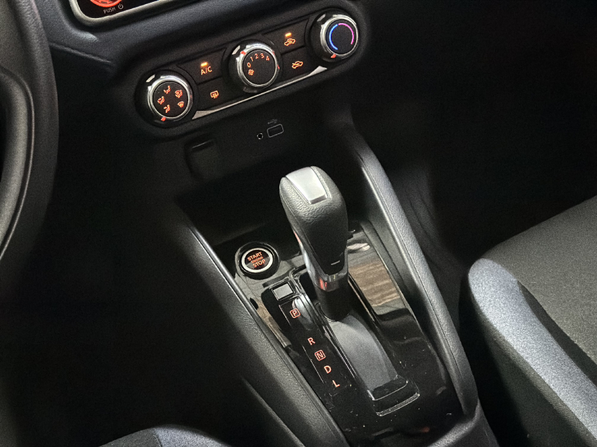nissan versa flex automatico 2025/269