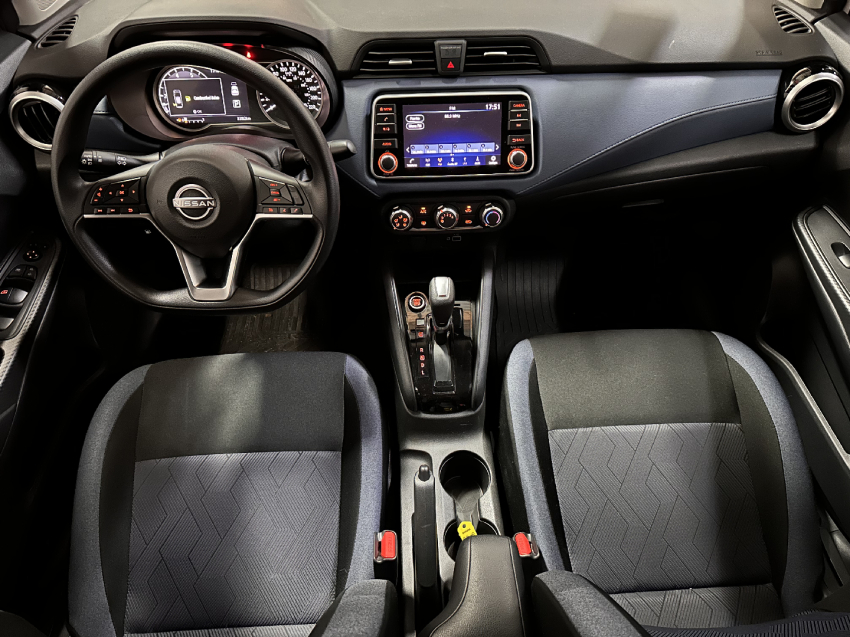 nissan versa flex automatico 2025/268