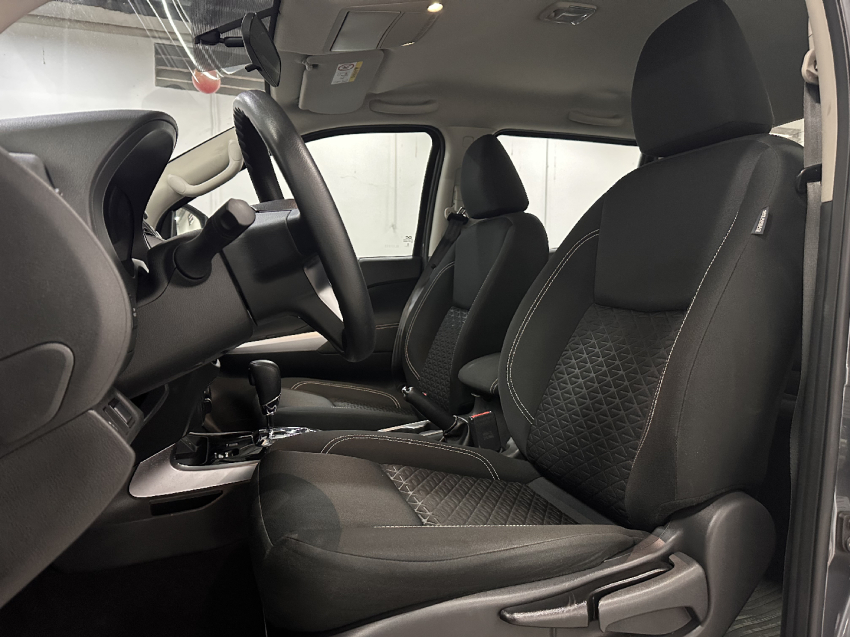 nissan frontier  cd attack 4x4 2.3 16v tdi at7 diesel automatico 2024/257