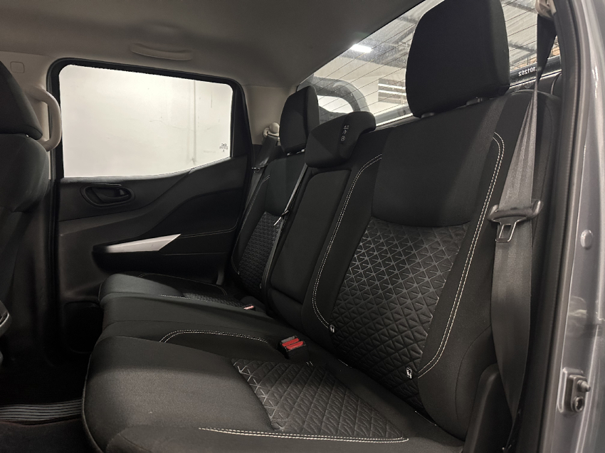 nissan frontier  cd attack 4x4 2.3 16v tdi at7 diesel automatico 2024/256