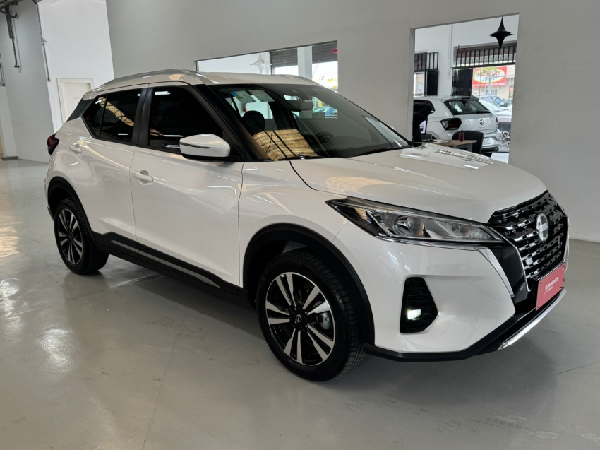 nissan kicks play 1.6 16v flexstart advance plus xtronic flex 4p automatico 2025
