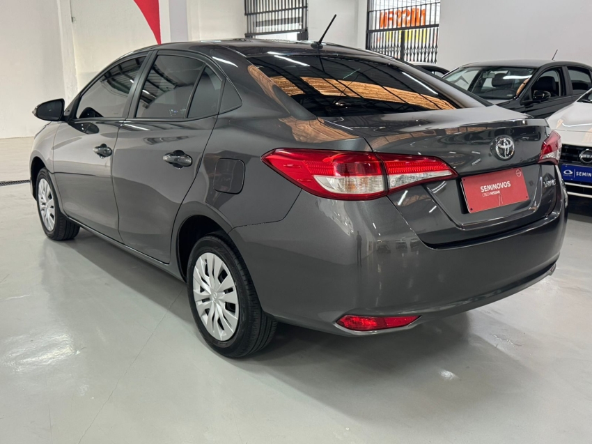 toyota yaris 1.5 16v flex sedan xls multidrive 4p automatico 20253