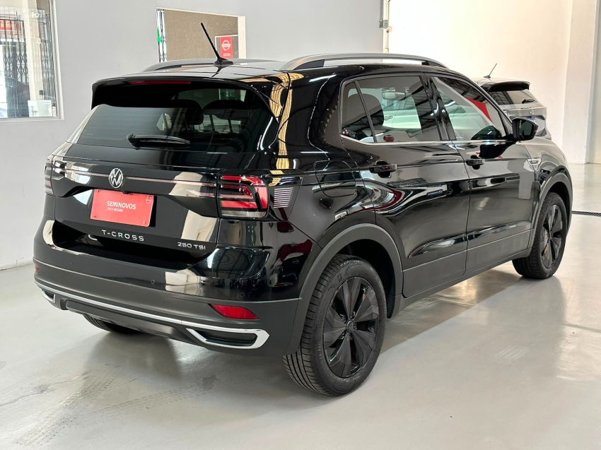 volkswagen t-cross highline 250 1.4 tsi at6 flex automatico5