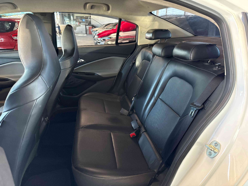 chevrolet onix plus premier 1.0 tb 12v at6 flex automatico6