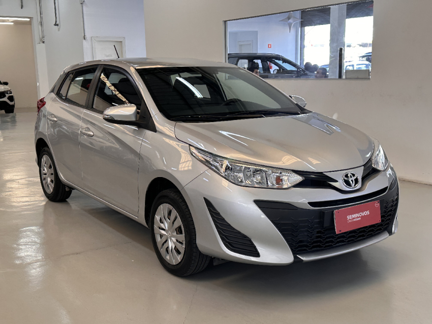toyota yaris 1.3 16v flex xl live multidrive 4p automatico 2020
