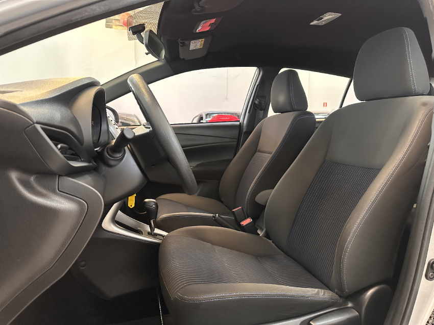 toyota yaris 1.3 16v flex xl live multidrive 4p automatico 20207