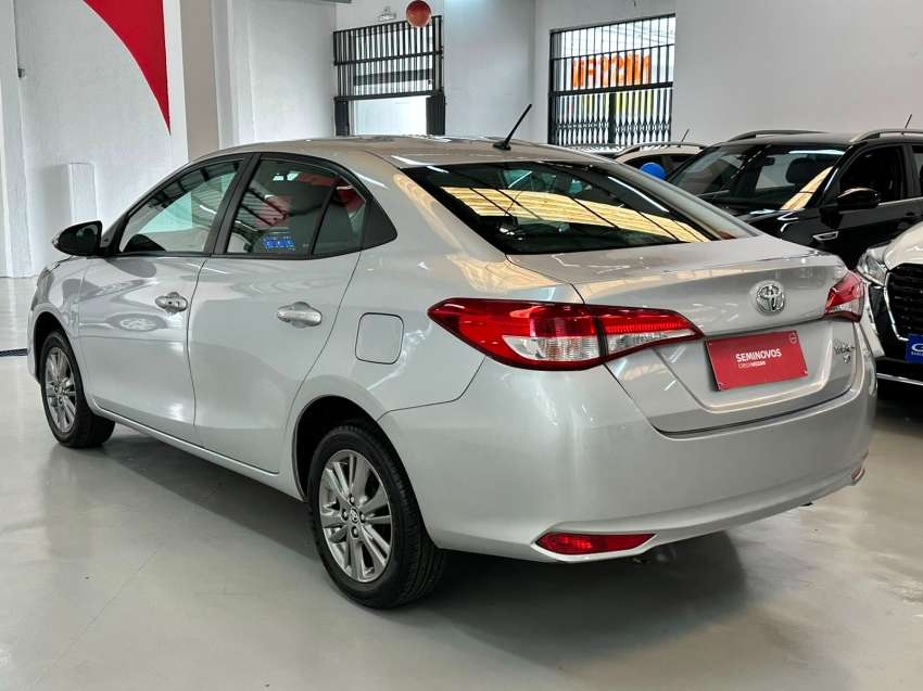 toyota yaris 1.3 16v flex xl plus tech multidrive 1.5 4p automatico 20203