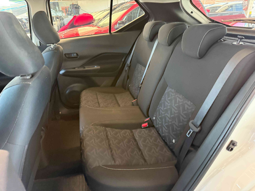 nissan kicks active 1.6 16v cvt flex automatico6