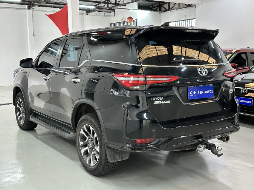 toyota hilux sw4 2.8 d-4d turbo diesel srx platinum 7l 4x4 automatico 4p 20253