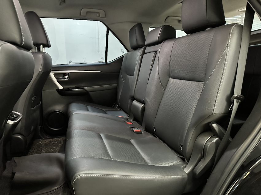 toyota hilux sw4 2.8 d-4d turbo diesel srx platinum 7l 4x4 automatico 4p 20257