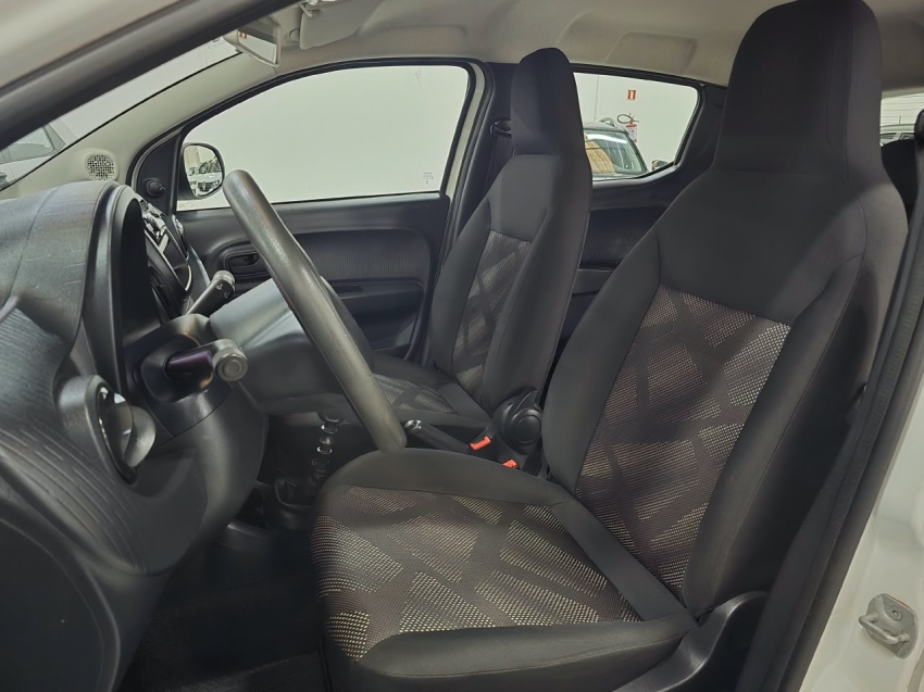 fiat mobi 1.0 firefly flex like. manual 4p 20256