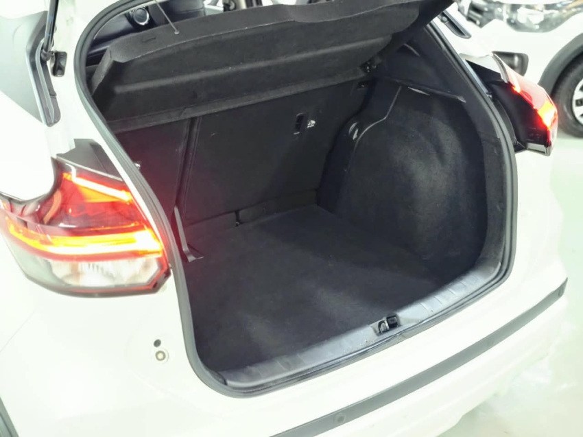 nissan kicks play 1.6 16v flexstart advance plus xtronic flex 4p automatico 202512