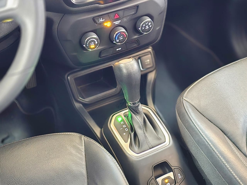RENEGADE SPORT T270 AUTOMÁTICO10