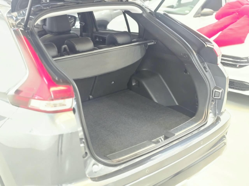 ECLIPSE CROSS HPE-S AWC | GARANTIA DE FÁBRICA12
