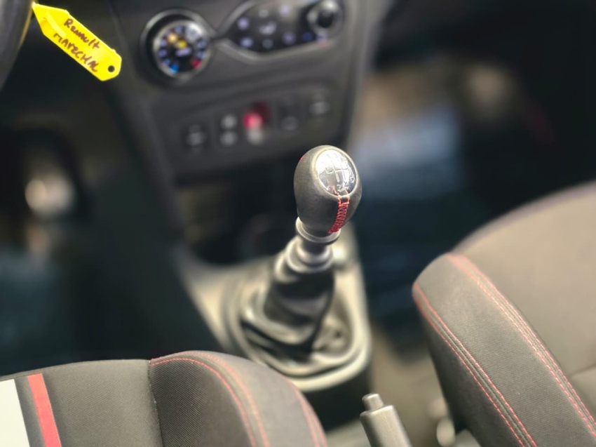 SANDERO R.S 2.0 16V HIFLEX | REVISÕES EM CONCESSIONÁRIA10
