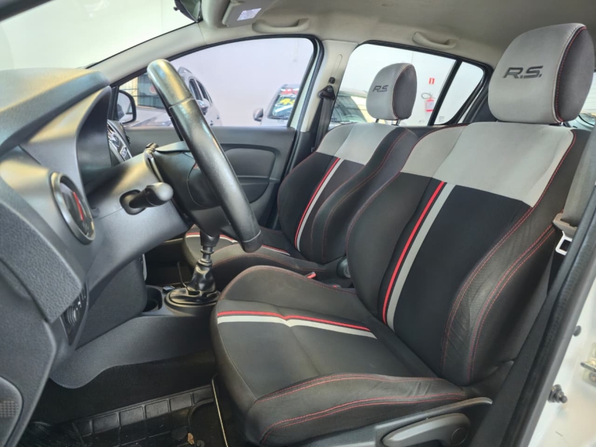 SANDERO R.S 2.0 16V HIFLEX | REVISÕES EM CONCESSIONÁRIA6