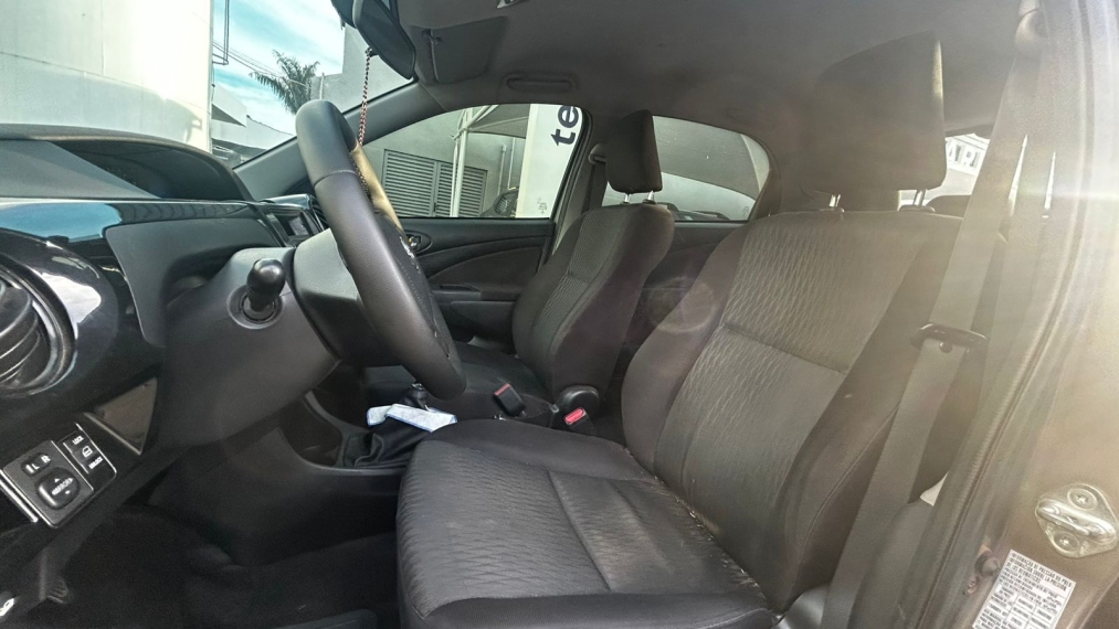 toyota etios 1.3 x 16v flex 4p manual 20187